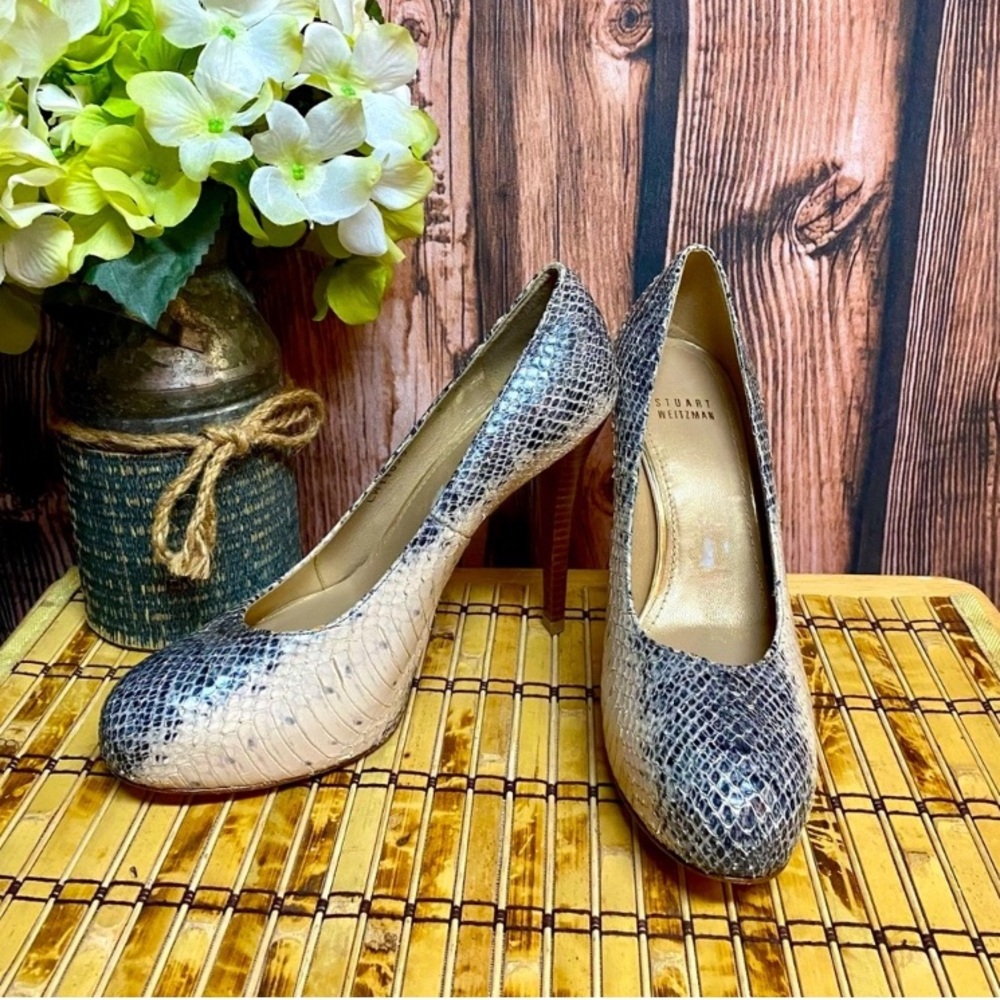 Elegant Snakeskin Patterned Women's Shoes-Size 8
